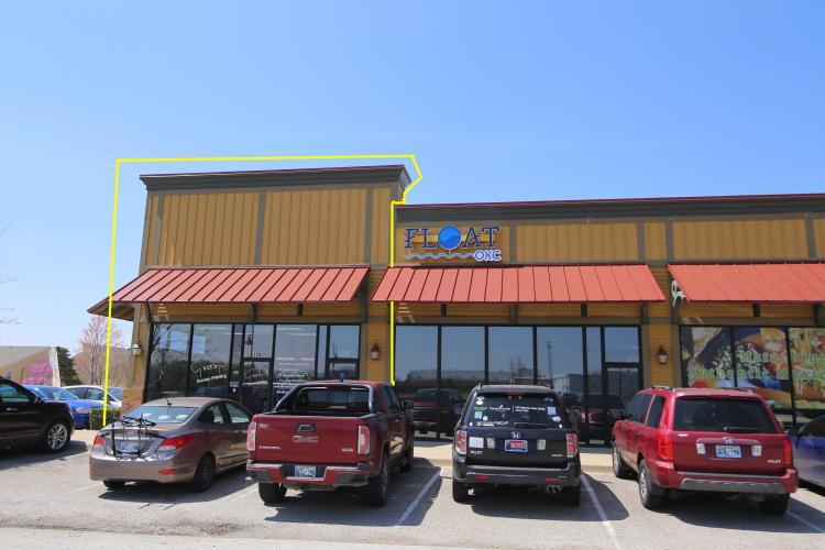 15th Street Station End Cap Space Available